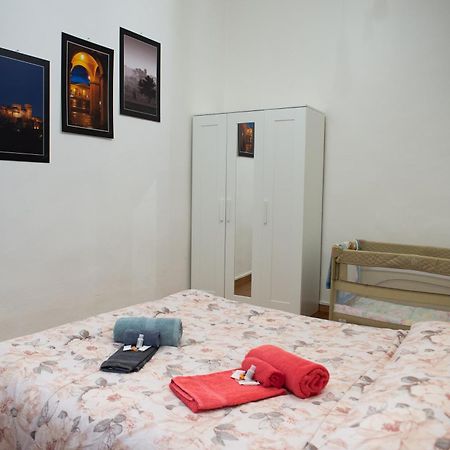 Il Borgo Appartamento Clelia Parma Luaran gambar