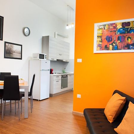 Il Borgo Appartamento Clelia Parma Luaran gambar