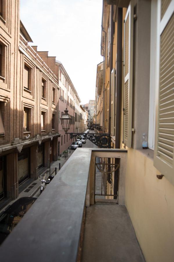 Il Borgo Appartamento Clelia Parma Luaran gambar