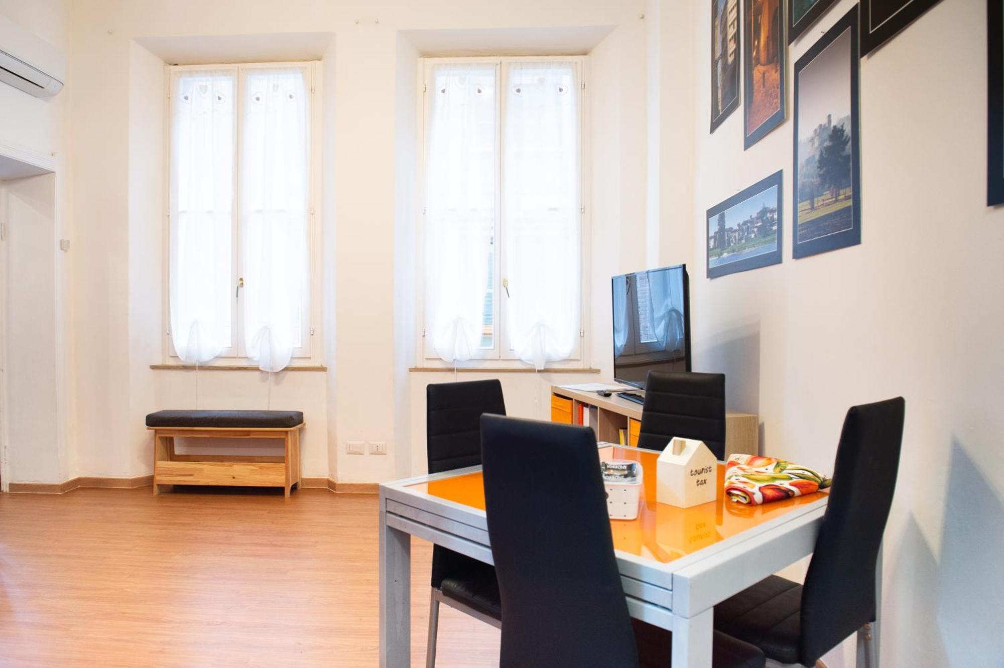 Il Borgo Appartamento Clelia Parma Luaran gambar